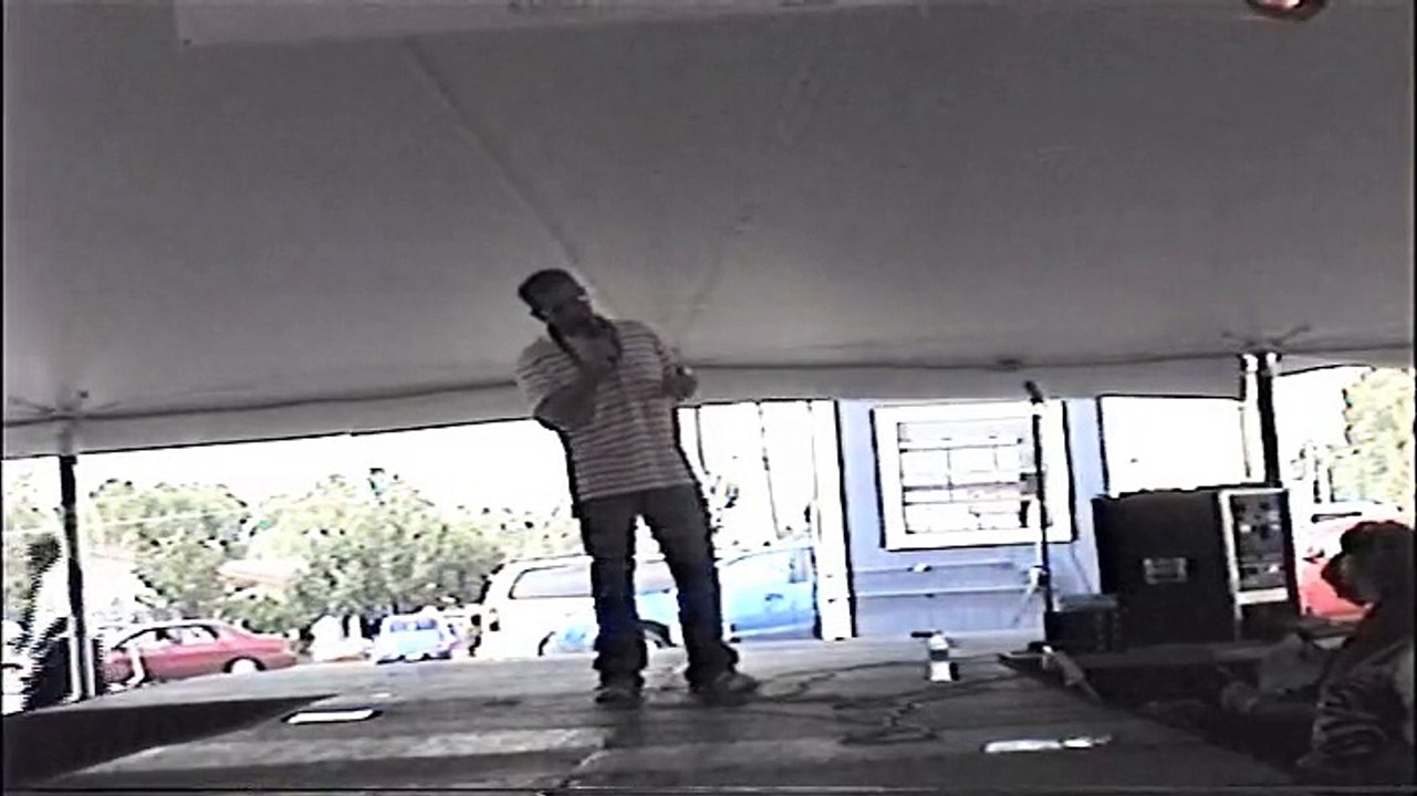 Chris Wilson sings 'Mr. Songman' Elvis Week 2008