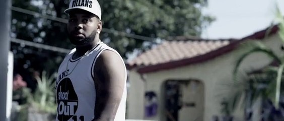 Mali Nicole feat. AD - A Hunnid