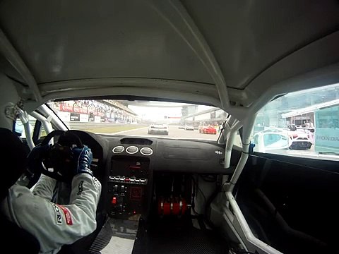 GT2 Gallardo Racing Porsche on suilverstone Race track Go Pro Black Editon