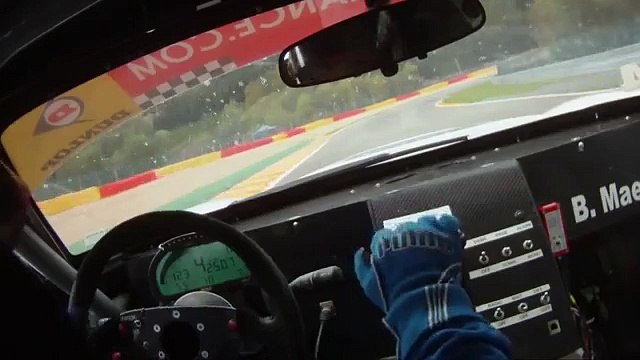 Huracan Lamborghini battling Ferrari at suilverstone Race track Go Pro 3