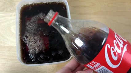Sony Xperia M4 Aqua - Coca-Cola Test! (4K)