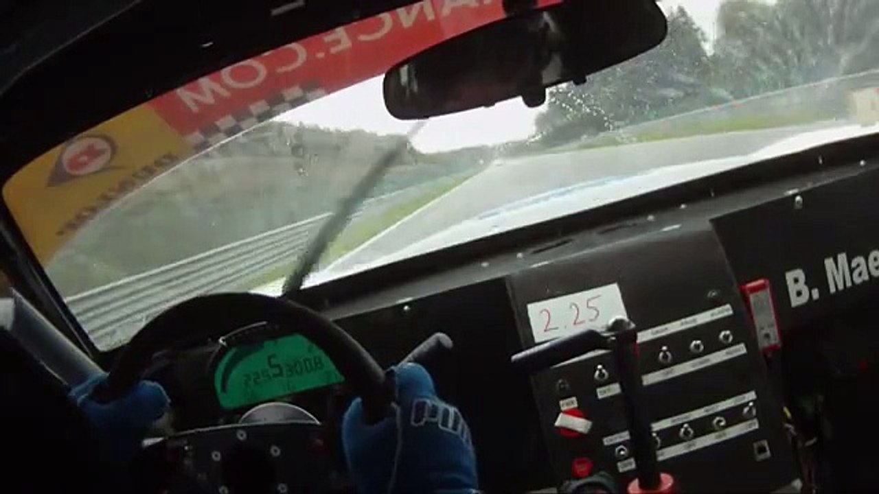 Porsche GT2 drifting  suilverstone Race track HD Video