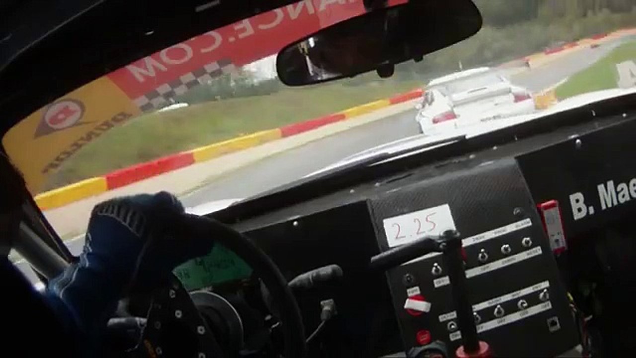 Porsche GT3RS sliding Laguna Seca raw footage