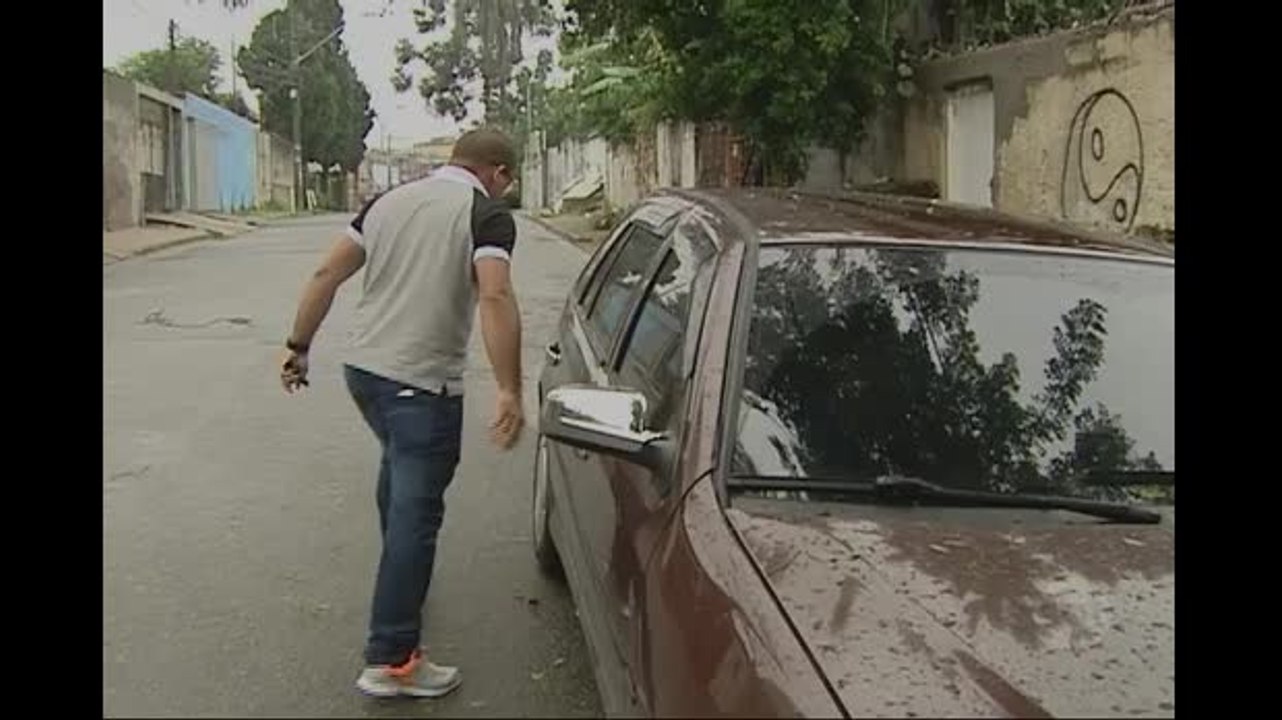 Quase metade dos brasileiros trabalha sem carteira assinada
