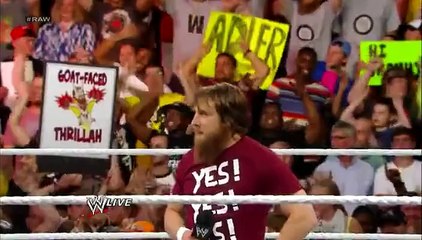 WWE Daniel Bryan vs Randy Orton show-7