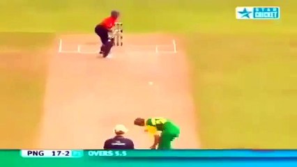 Best Catches in Cricket History! Best Acrobatic Catches!  (3)