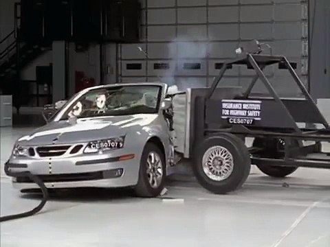 2007 Saab 9 3 convertible side IIHS crash test