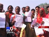 Several goof-ups in cheques given to Damunagar fire victims - Tv9 Gujarati