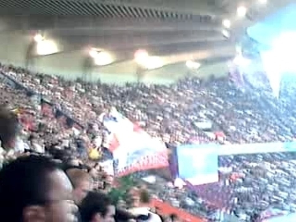 Echange auteuil bleu-rouge