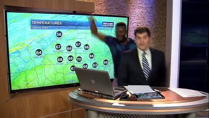 FUNNIEST NEWS BLOOPERS AUGUST 2015