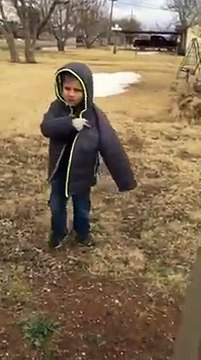 Les émouvantes retrouvailles entre un enfant et son chien qui avait disparu