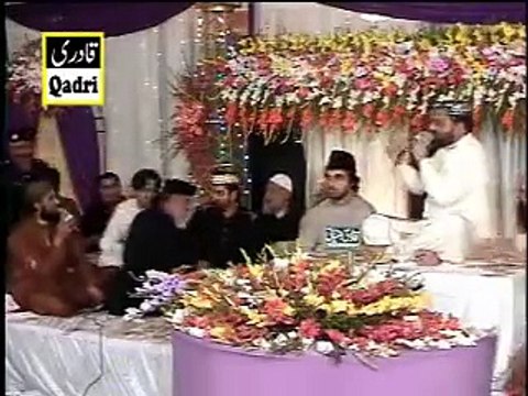 Main hoon sarkar madina ka naat by QARI SHAHID MEHMOOD (MEHFIL E NAAT) at Qtv........Like us On Facebook: sh.st/MDFD9