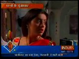 Emliy ka Kamra Check Karte Waqt Mina ne Pakda Sandhya ko 16th January 2016 Diya Aur Baati Hum