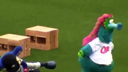 「激突！セ・リーグマスコット合戦　2014」DB.スターマンVSスラィリー