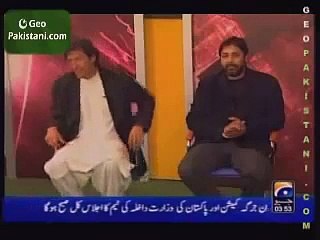 See What Female Fans Did With Imran Khan At The End Of Show With Ramiz Raja