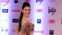Urvashi Rautela at FilmFare Awards 2016 | Red Carpet | ViralBollywood