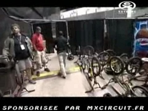 FINAL BMX DEW TOUR 2006 GROSSE CHUTE DE MIRRA