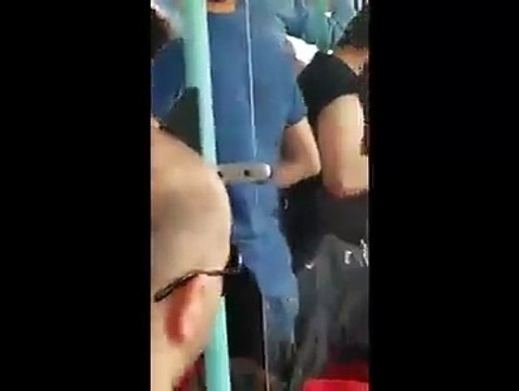 عناصر تابعة لتنظيم داعش داخل محطة مترو فى أسطنبول بتركيا