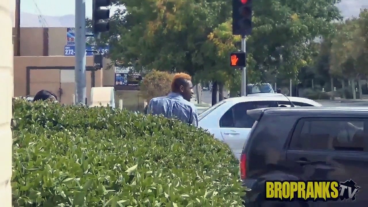 The Uppercut Punch - Prank In The Hood Gone Wrong