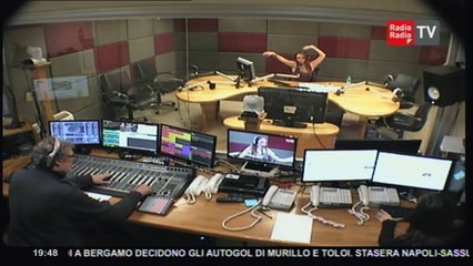 Non succederà più - 16 gennaio 2016 - angela viviani gf13