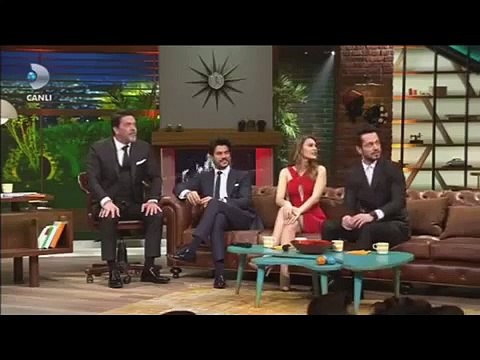 Beyaz Show Ayşe Öğretmen protestosu Beyazıt Öztürk Beyaz Show 15/16 Ocak Ayşe Çelik Eylem izle (Trend Videolar)
