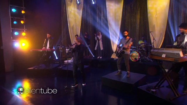 Ed Sheeran & Rudimental Perform Lay It All on Me