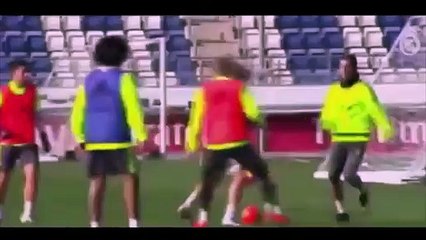 Sur un dribble à l’entraînement Martin Ødegaard met Ronaldo dans le vent