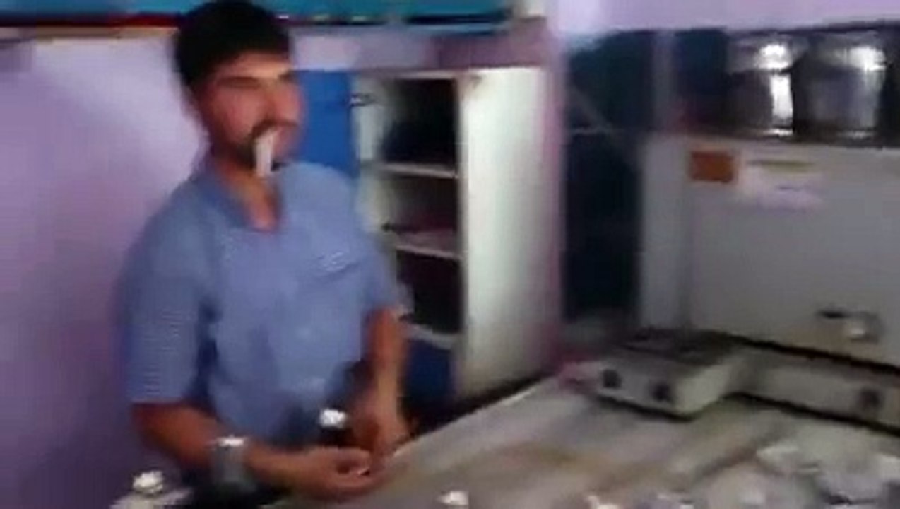 Ağzında sigara patlayan çaycı murat abi