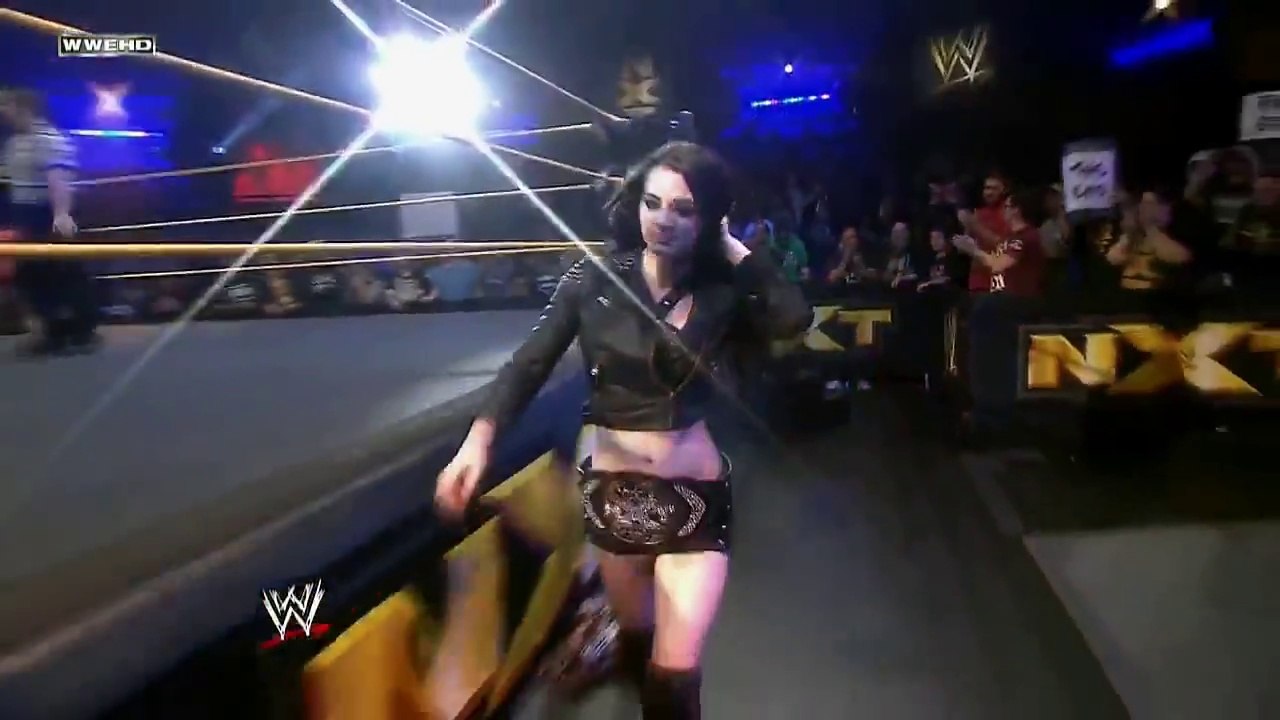 720pHD: NXT 12/4/13 NXT Womens Championship Match: Paige vs. Natalya