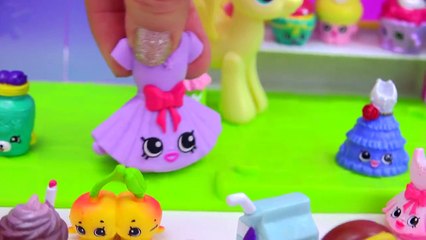 New Year Count Down Party at Small Mart with Shopkins + MLP Fluttershy Video
