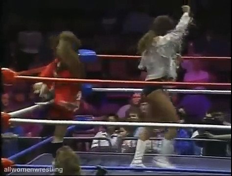 Intro Bambi & Malia vs Glamour Girls - LPWA