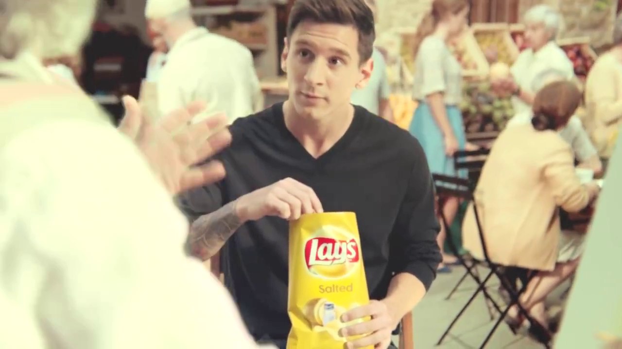 Lionel Messi and Wasim Akram in latest Lays TVC