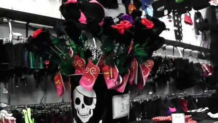XtraX @ Berlin Gothic,Rockabilly,Punk,Cyber,Fantasy,Glam,Metal,Industrial,Burleque shop