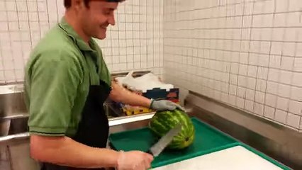 Cutting a Watermelon in 20 Seconds -