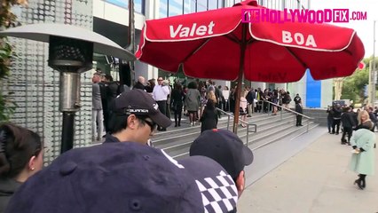 Natasha Lyonne Greets Fans & Signs Autographs Arriving To The Film Independent Spirit Awar