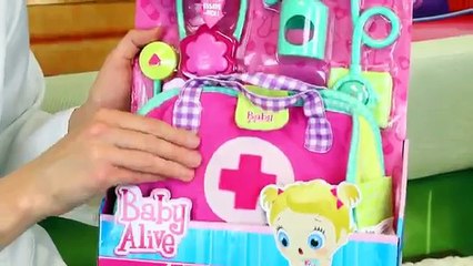 Tải video: Baby Alive With Doc Sandra McStuffins + Doctor s Bag & Kit Playset Toy Review by DisneyCarToys