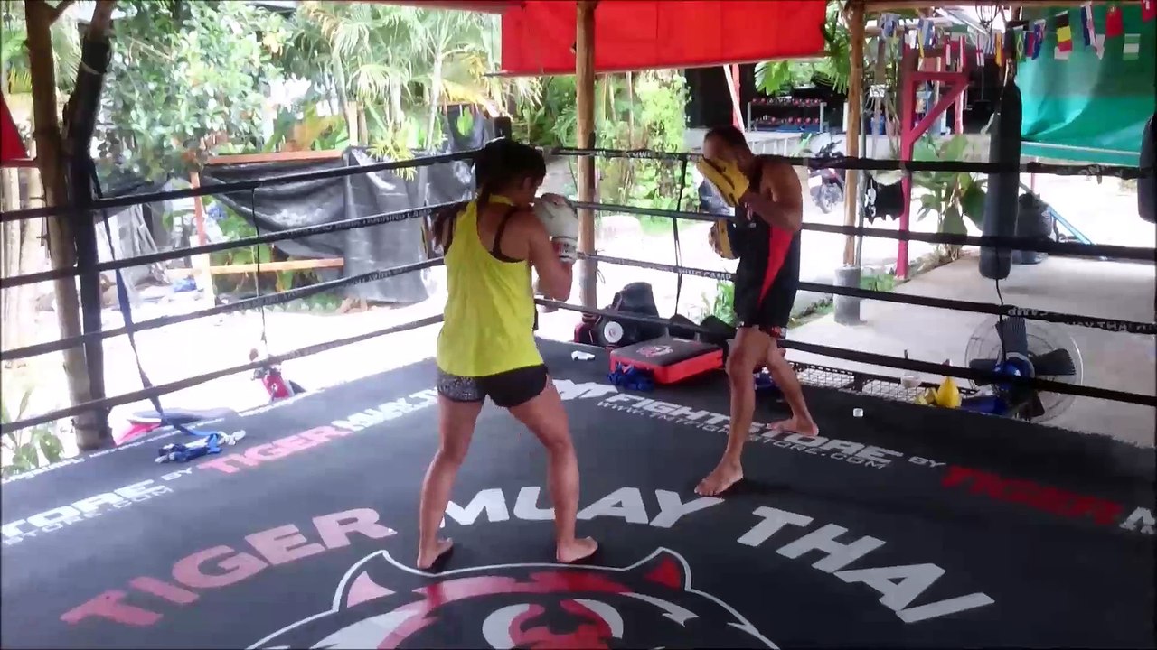 Moving-Power Muay Thai in Thailand