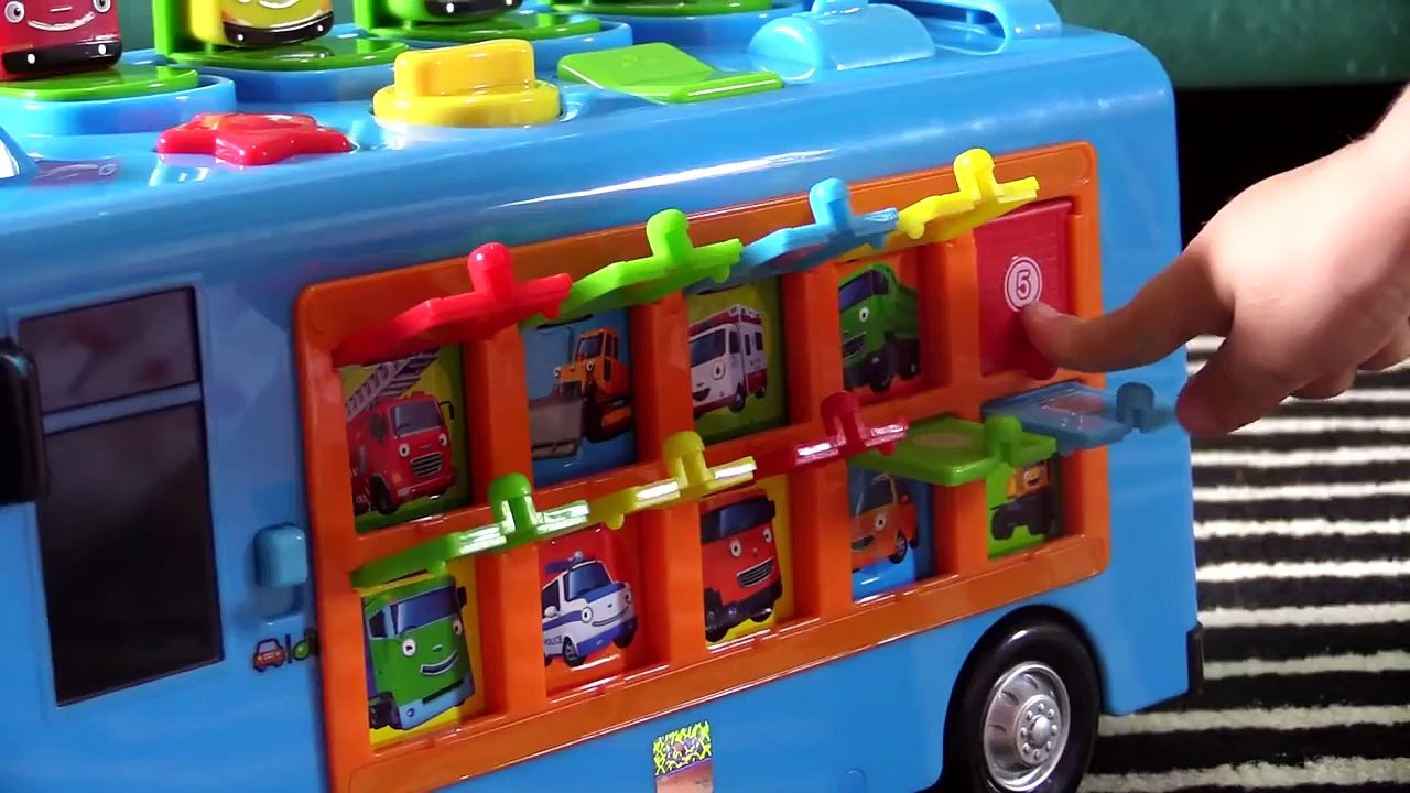 Peppa Pig e George Sonham com o Tayo The Litle Bus Toys - 꼬마버스 타요 - тайо маленький автобус