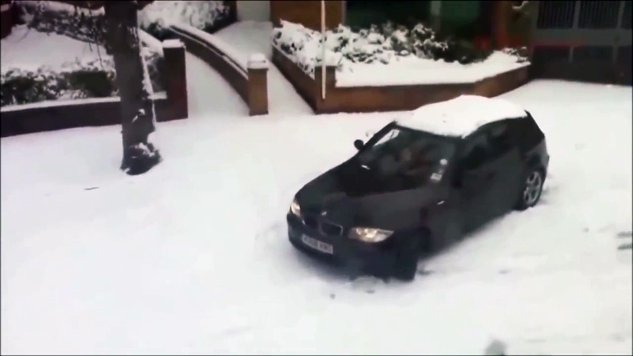 雪道で立ち往生し、Ｄレンジのまま外に出たらこうなった 2013 (HD)
