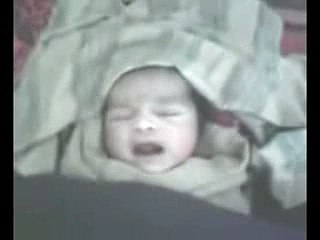 A FIVE MINUTES OLDER BABY SAYING ALLAH ALLAH JIKIR ( MIRACLE)