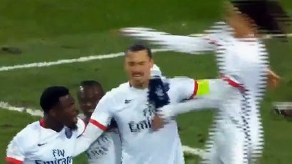Zlatan, yine takımını sırtladı!