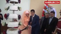 Nizip'te İşitme Engelli Çift Nişanlandı