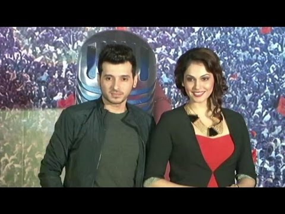 Assi Nabbe Poorey Sau Poster Launch | Isha Koppikar, Divyendu Sharma ...