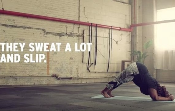 Cette femme répond à ceux qui disent que les gens en surpoids ne devraient pas faire de yoga