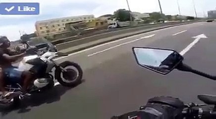 حبوا يبراكيوه أو جبدو عليه فرد أو هو يجري في الميتين تفرج شصار