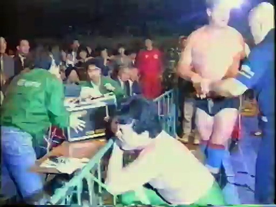 Mitsuharu Misawa vs Stan Hansen 21/05/93