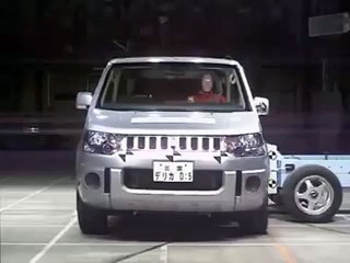 自動車アセスメント：三菱ekワゴン：側面衝突試験