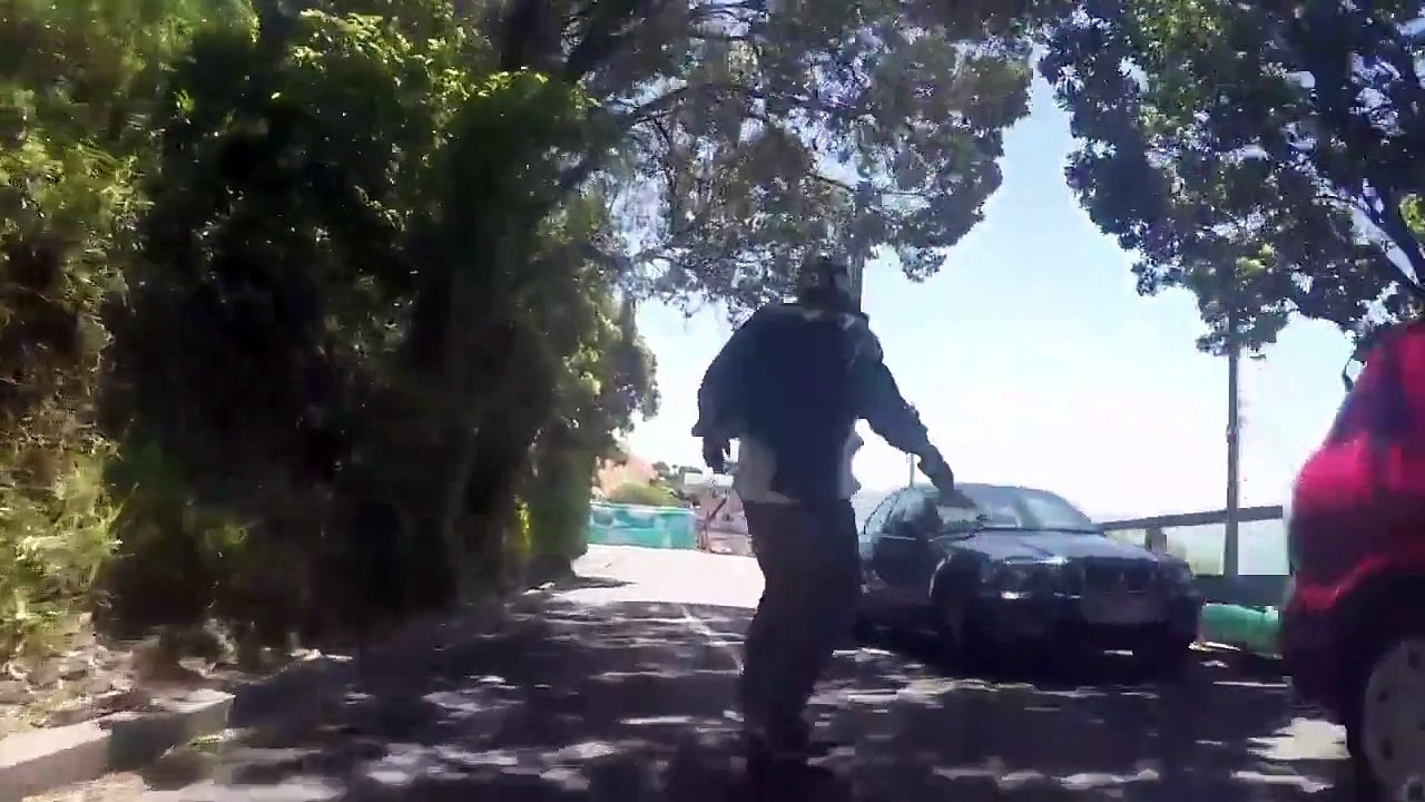 Freeboard rides like a Snowboard