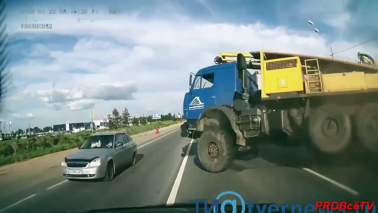 Аварии грузовиков Подборка Аварий и ДТП,Июль 2015 Car Crash Compilation Crash trucks December №31