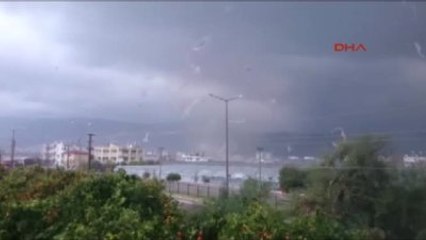 Demre'de Hortum Seraları Vurdu